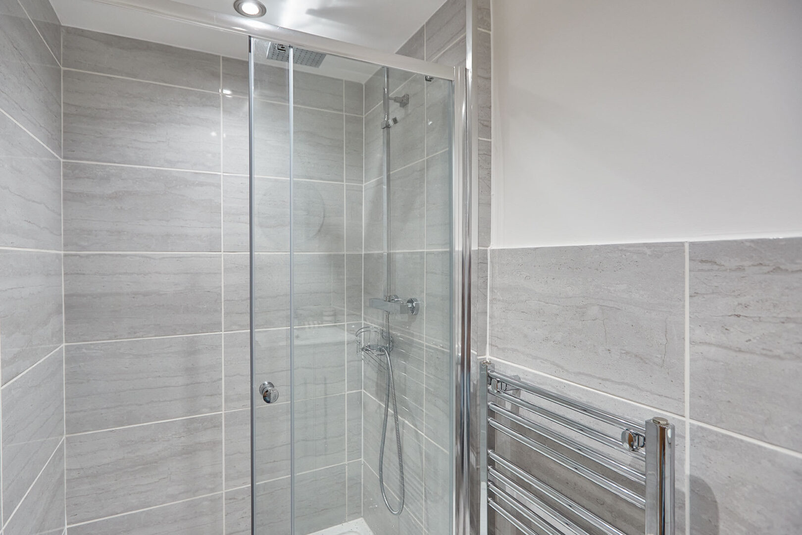 Saltburn Centre 3-Bed 3-Bath Apartment photo 9