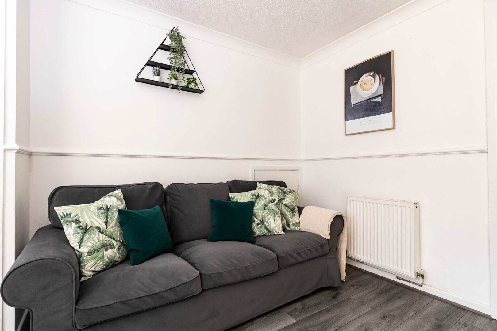 3-Bed House Near City, Parking, Sleeps 5 photo 7