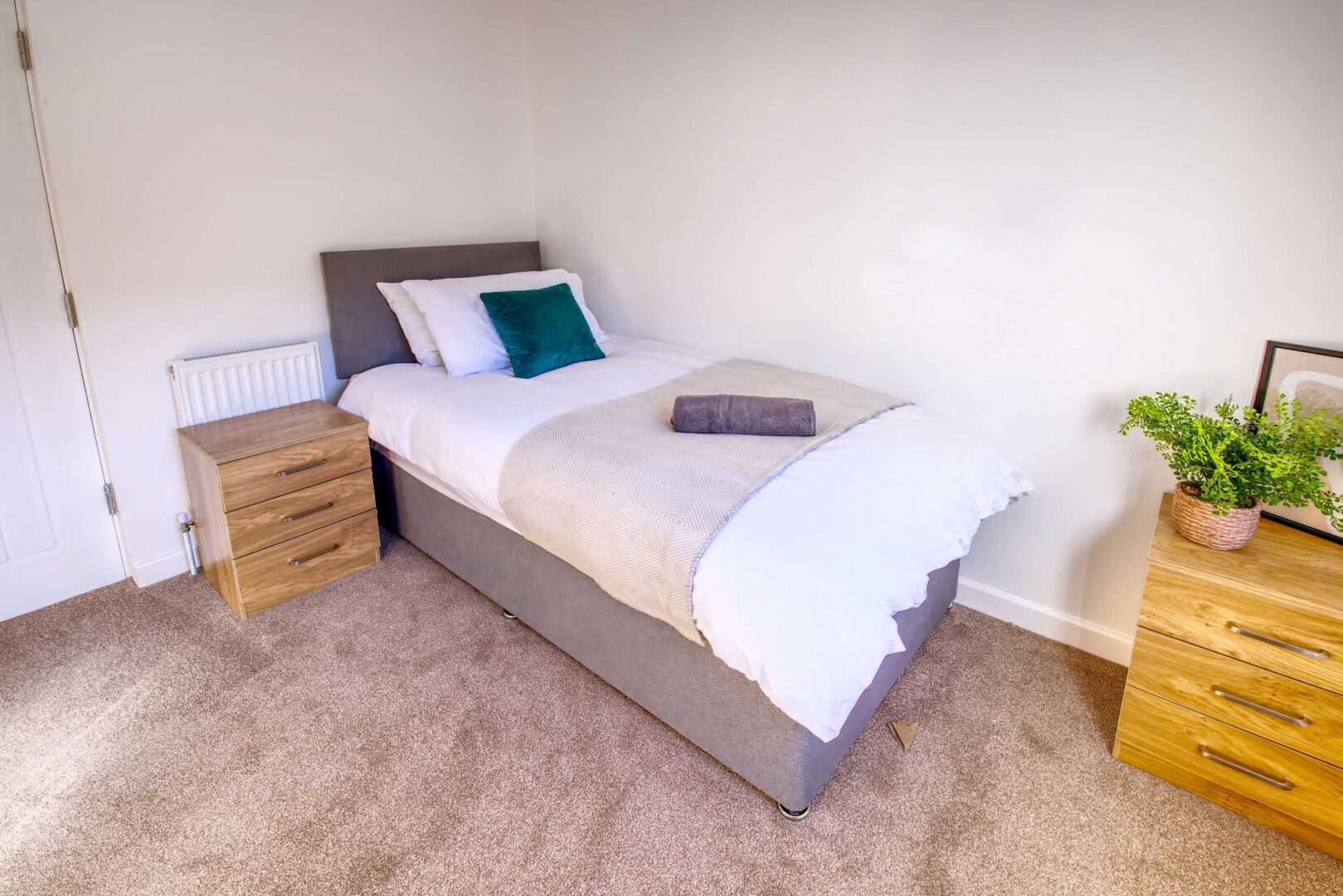 Contractor 5-Bed 3-Bath Central Redcar photo 4