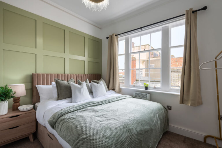 1-Bed Apartment, Central Hull, Bright & Spacious | Nestia Stays