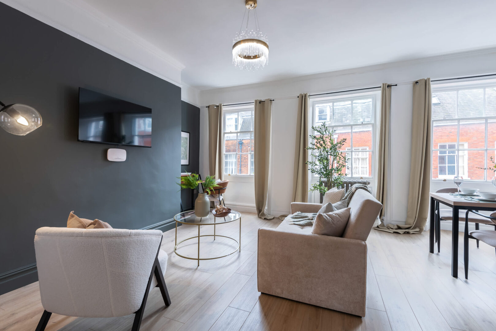 1-Bed Apartment, Central Hull, Bright & Spacious photo 3