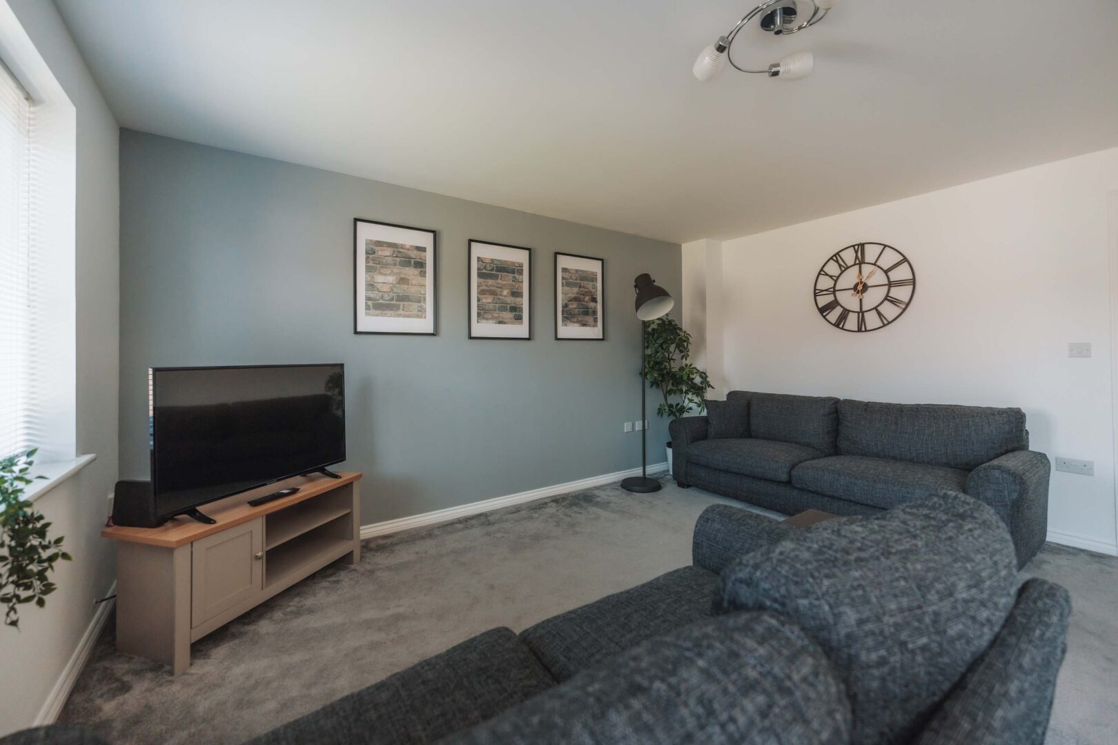 3Bed House, Sleeps 5, close to James Cook Hospital photo 4