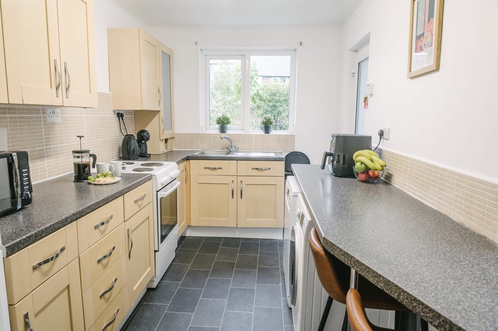 Scarborough Escape – 3-Bed Home with Free Parking photo 8