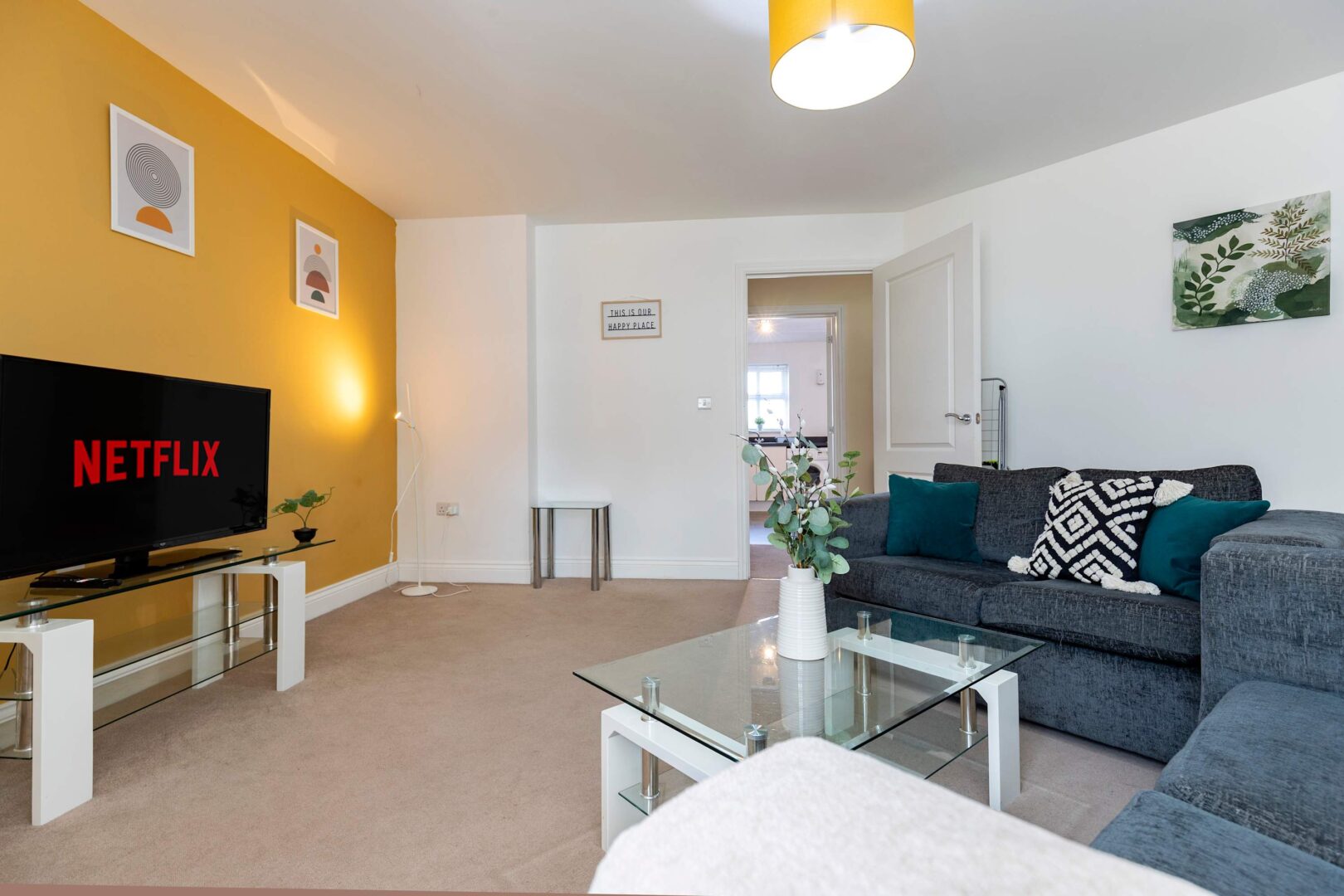 Spacious 3-Bedroom Flat in Gateshead photo 5