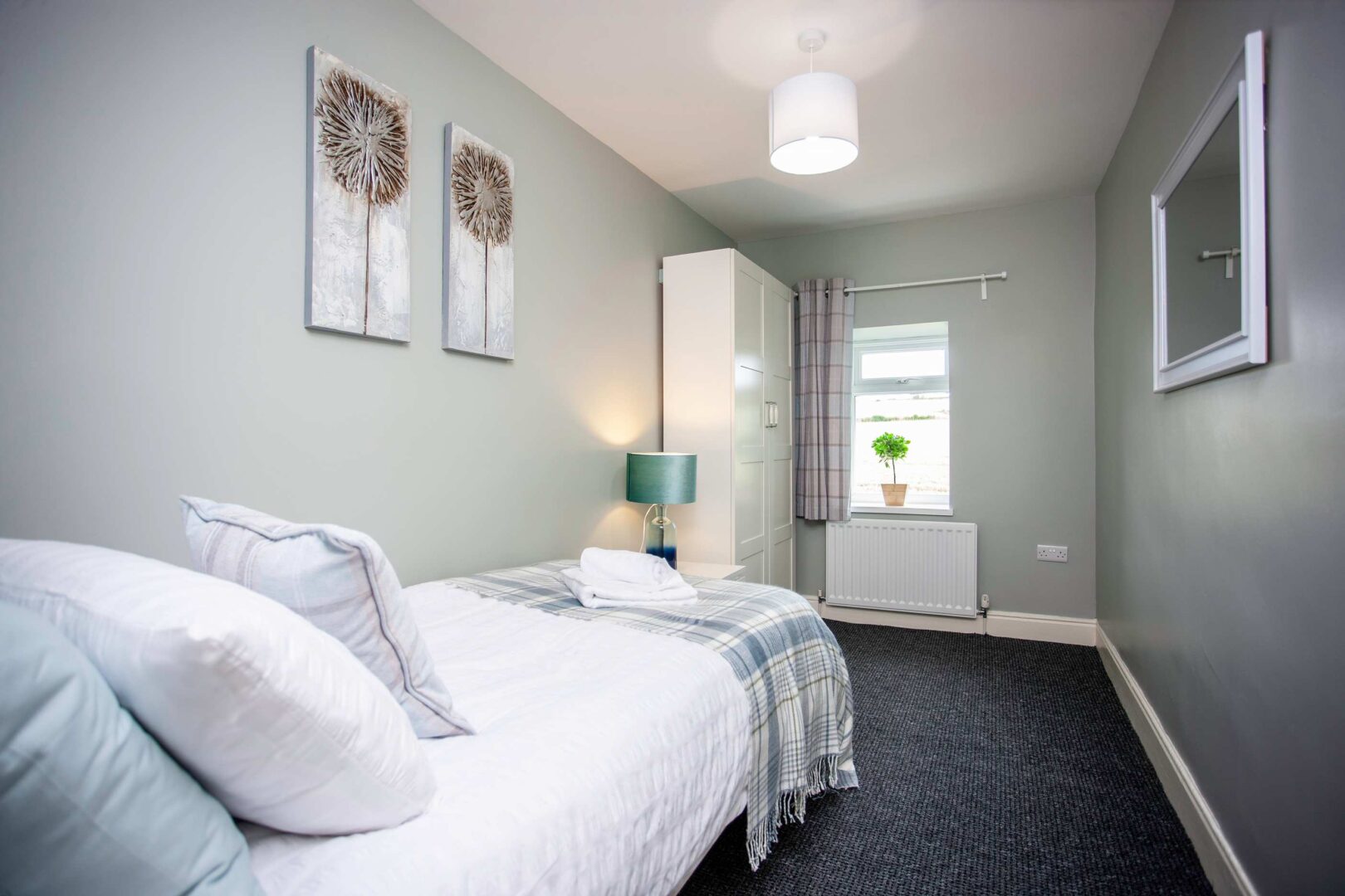 Stylish 3-Bed Home – Sleeps 5 – Bishop Auckland photo 5