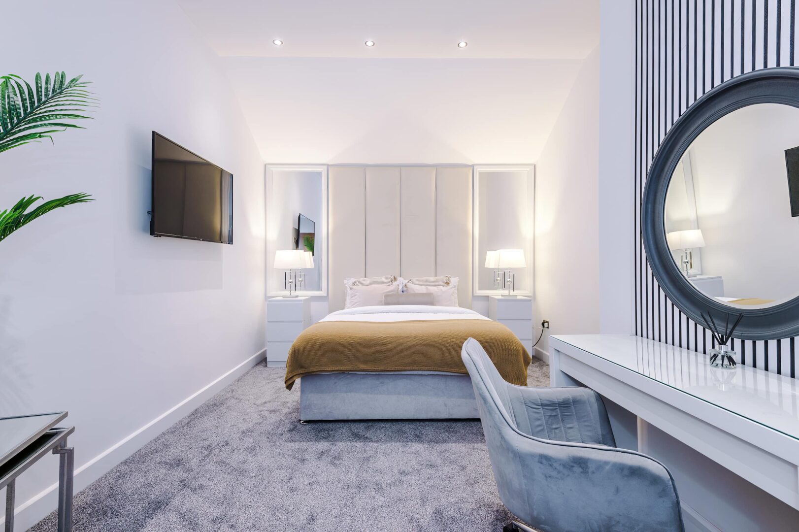 Old Town Hull Apt 1 – King or Twin – Marina Nearby photo 2