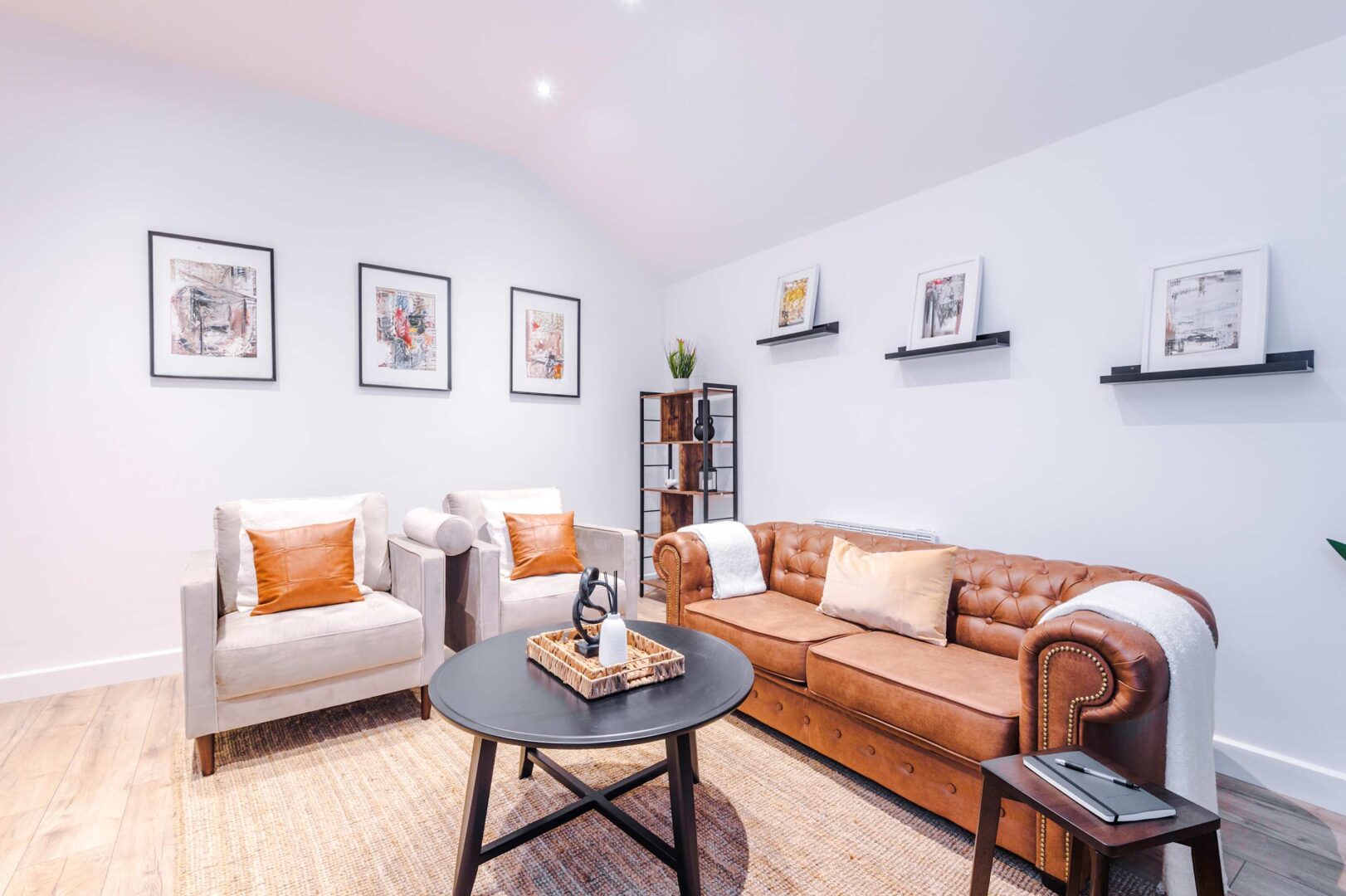 Old Town Hull Apt 1 – King or Twin – Marina Nearby photo 5