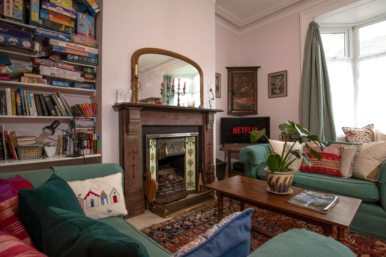 Characterful 5 Bedroom Coastal Home, Sleeps 10 photo 2