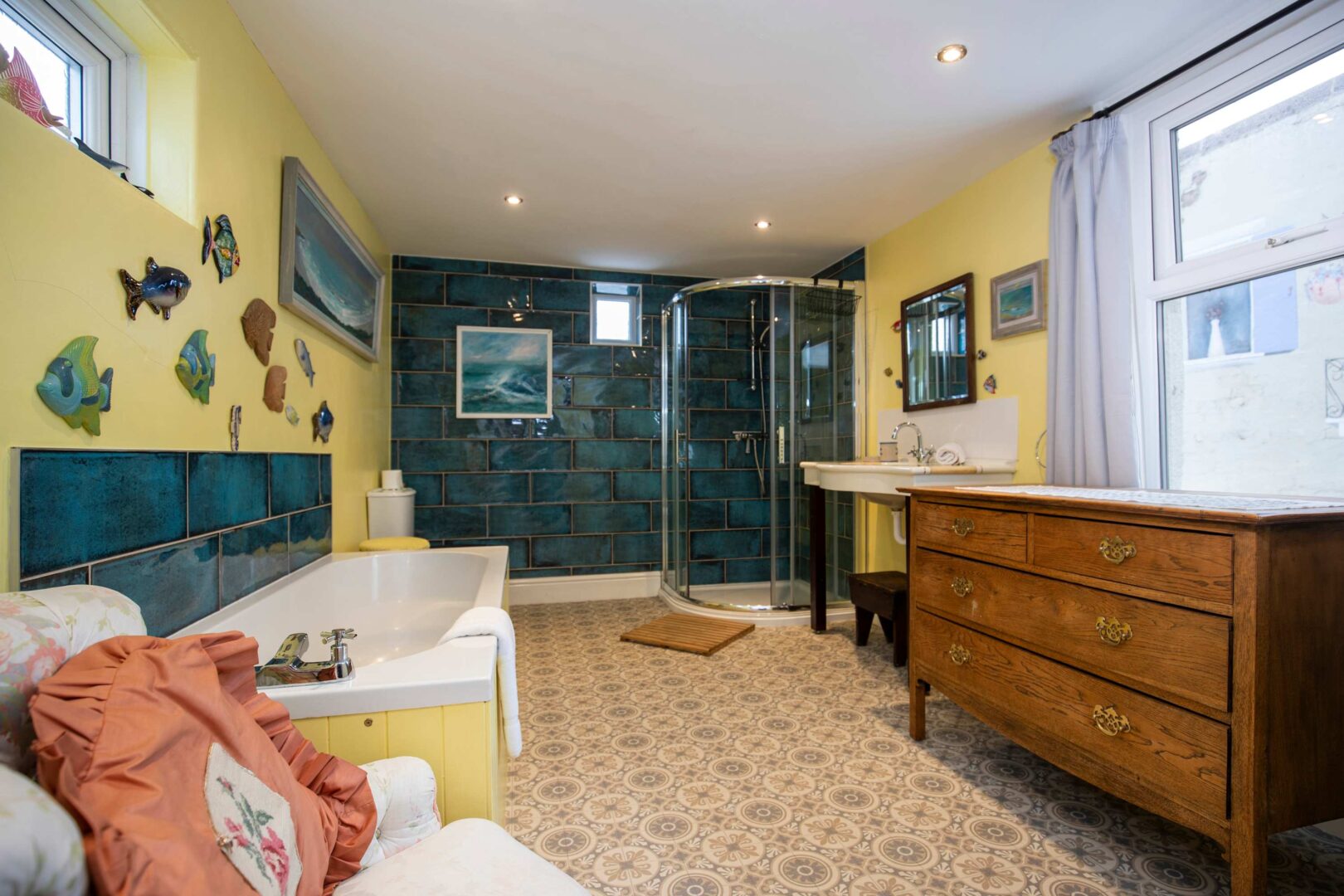 Characterful 5 Bedroom Coastal Home, Sleeps 10 photo 6