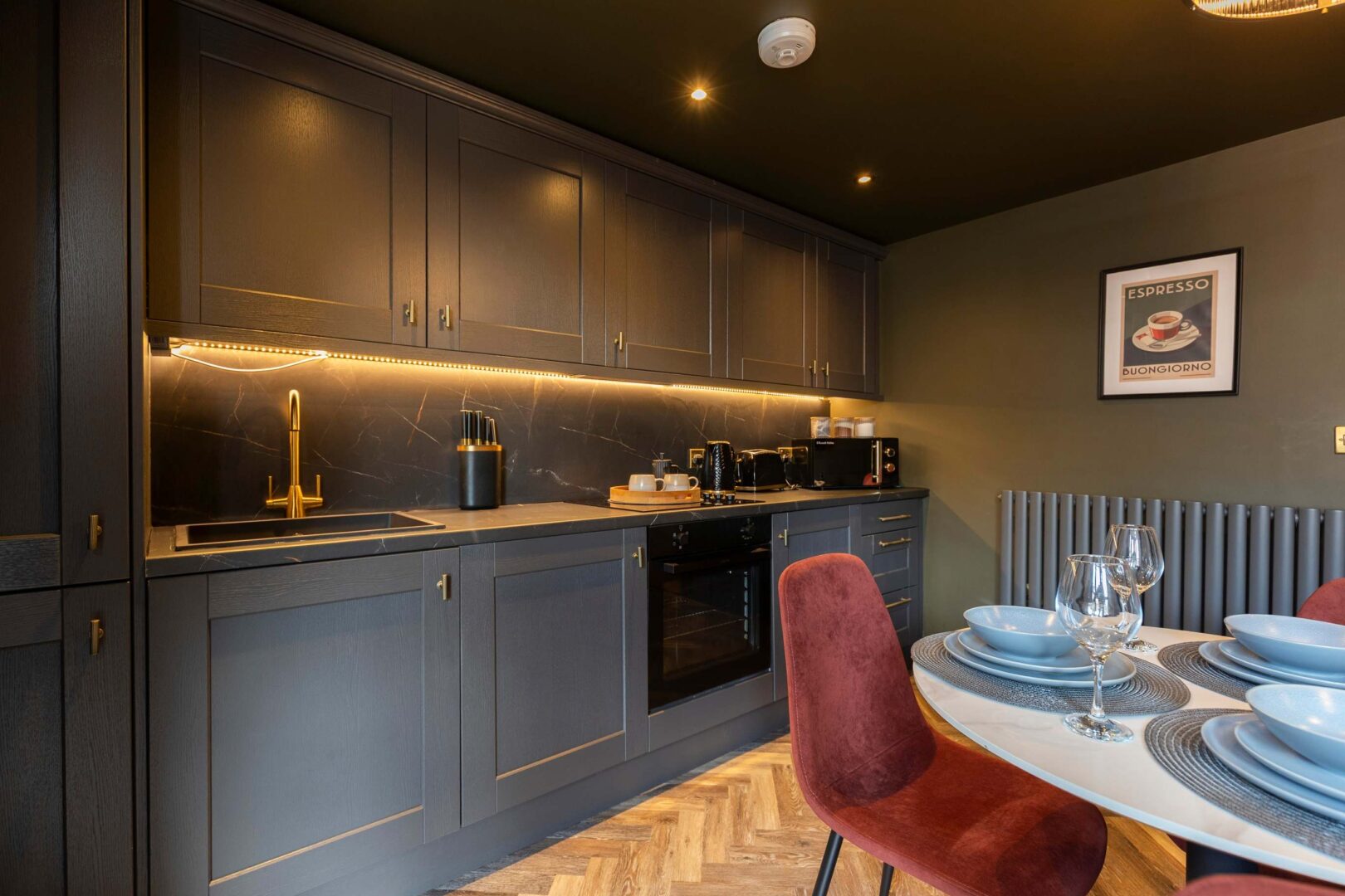 Boutique 1-Bed Apt in Wooler Centre photo 3